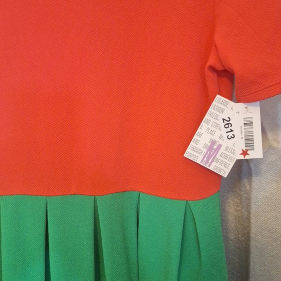 M Lularoe AMELIA DRESS. #2613 - Picture 3 of 6